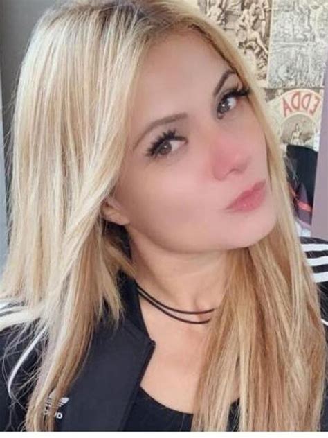 bakeca latina donna cerca uomo|Escort Latina, Incontri con Donne a Latina